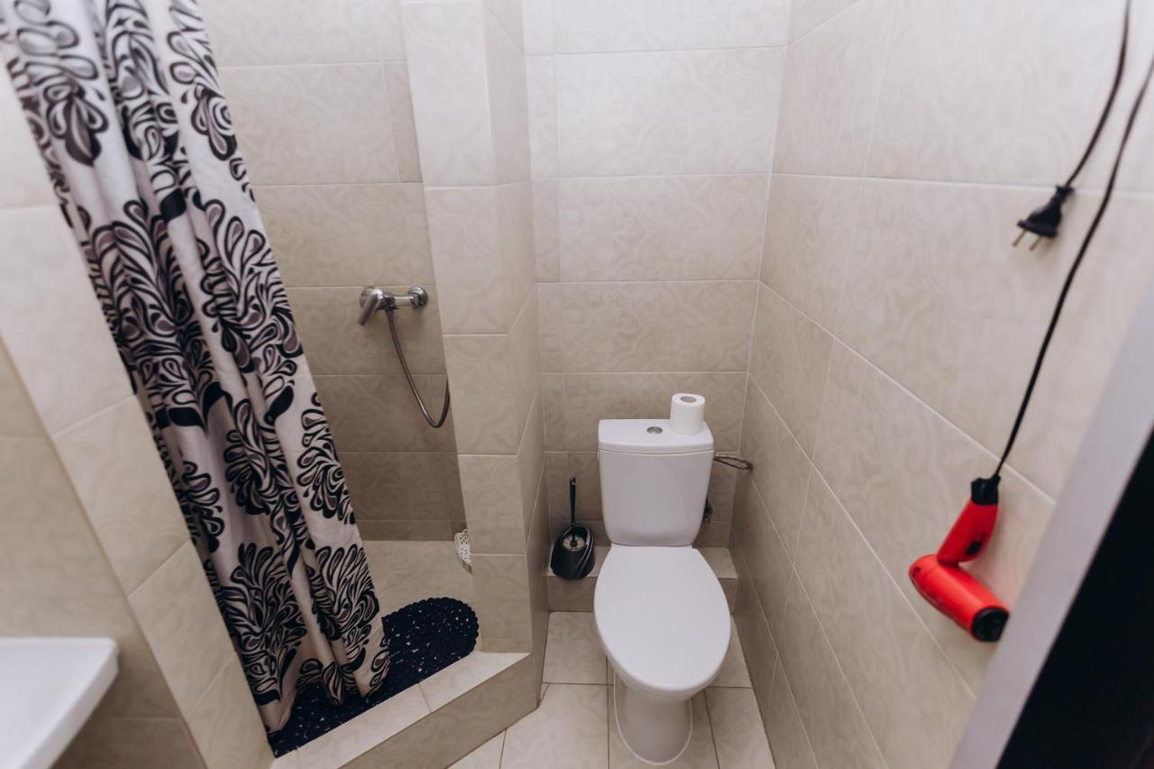Нові Apartments Біля Жд Вокзалу Ivano Frankivsk Bagian luar foto